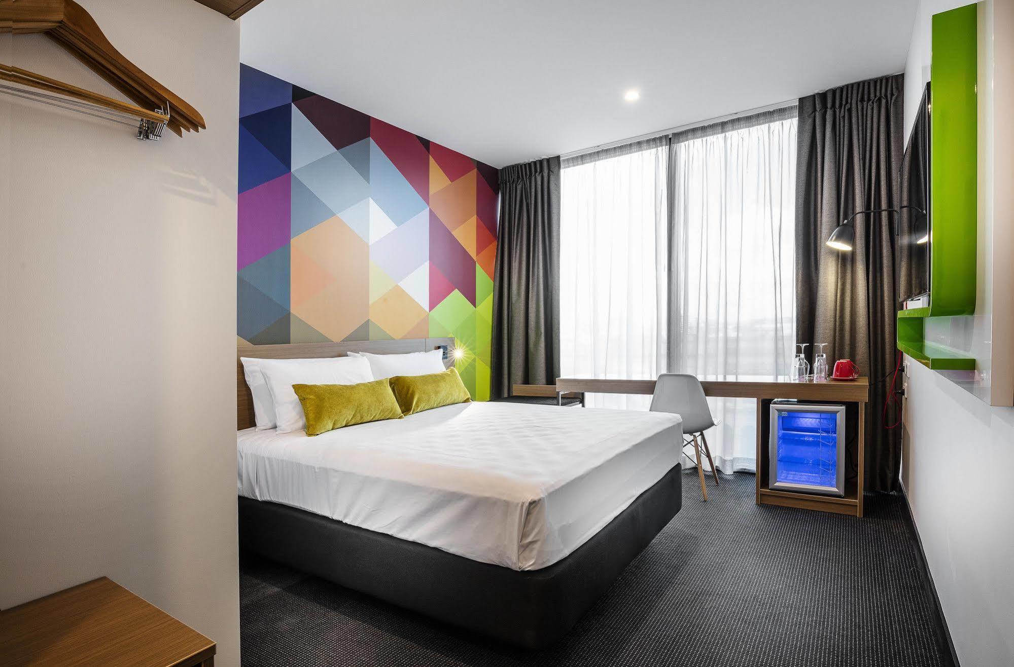 Ibis Styles Elizabeth Street 4*