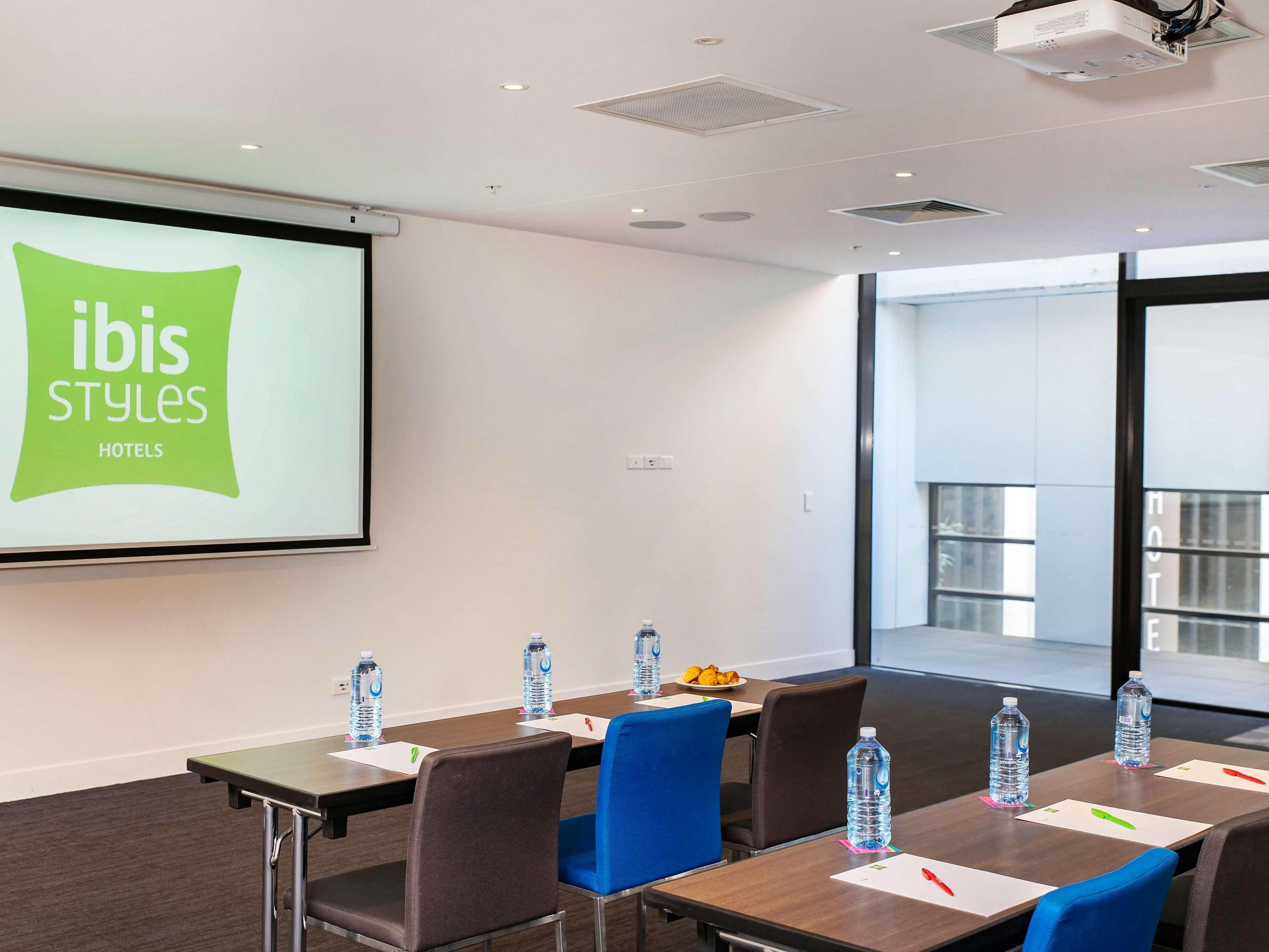 Ibis Styles Elizabeth Street Hotel 4*